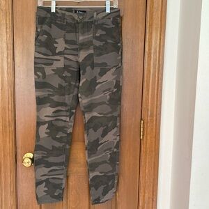d jeans. Army print pants